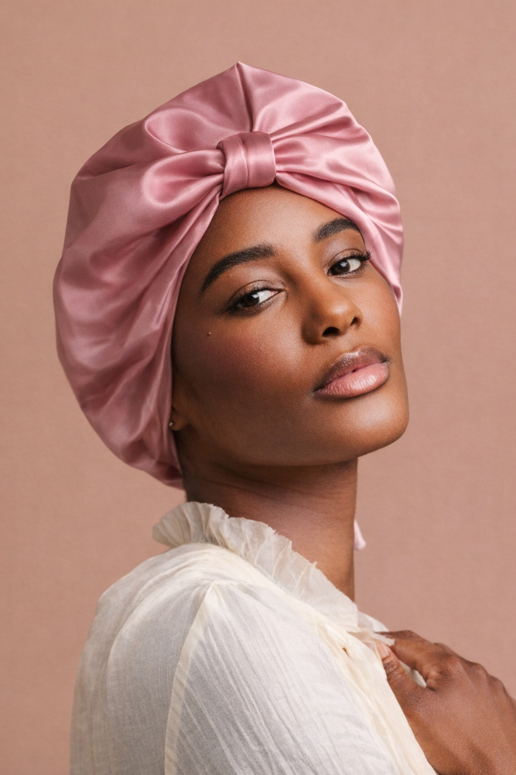 Bonnet en soie Héra